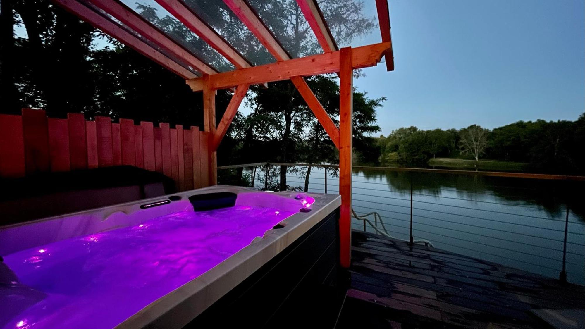 Logis Hotel -Spa-Restaurant Le Saint Antoine Lamarche-Sur-Saone Exterior foto