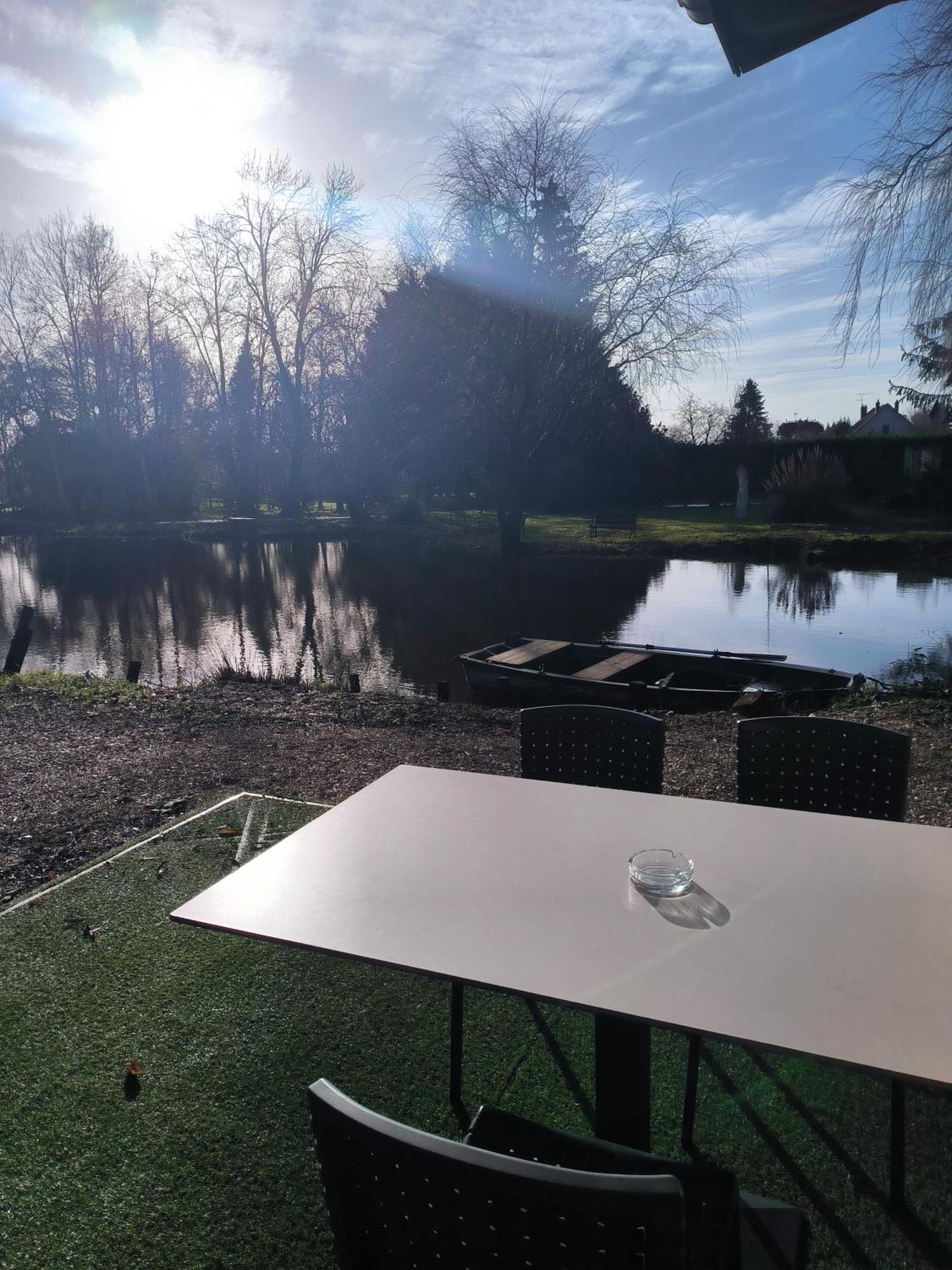 Logis Hotel -Spa-Restaurant Le Saint Antoine Lamarche-Sur-Saone Exterior foto