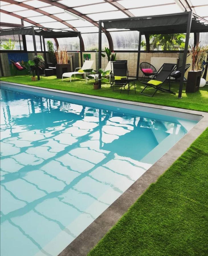 Logis Hotel -Spa-Restaurant Le Saint Antoine Lamarche-Sur-Saone Exterior foto